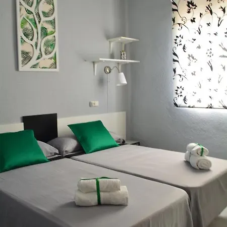 Appartamento 3 Bedrooms At 600 M Away From The With View And Wifi Málaga
