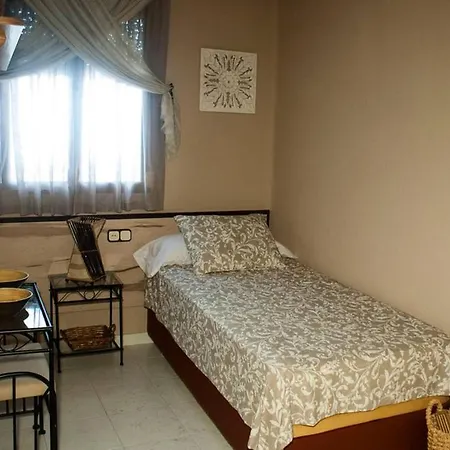 Apartment 3 Bedrooms At 600 M Away From The With View And Wifi Málaga