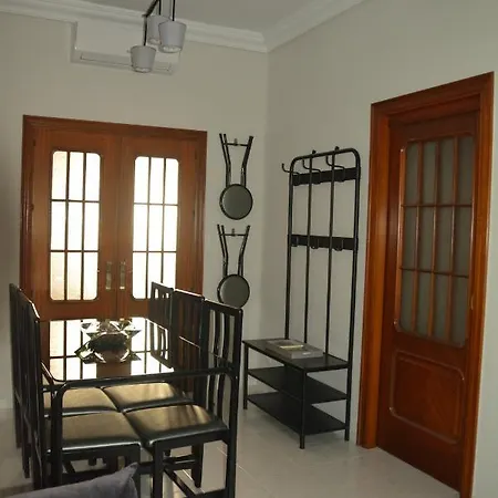 3 Bedrooms At 600 M Away From The With View And Wifi Málaga